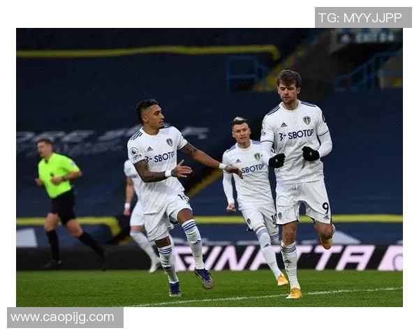 英超联赛最佳防守球员表现分析与数据对比全面解读